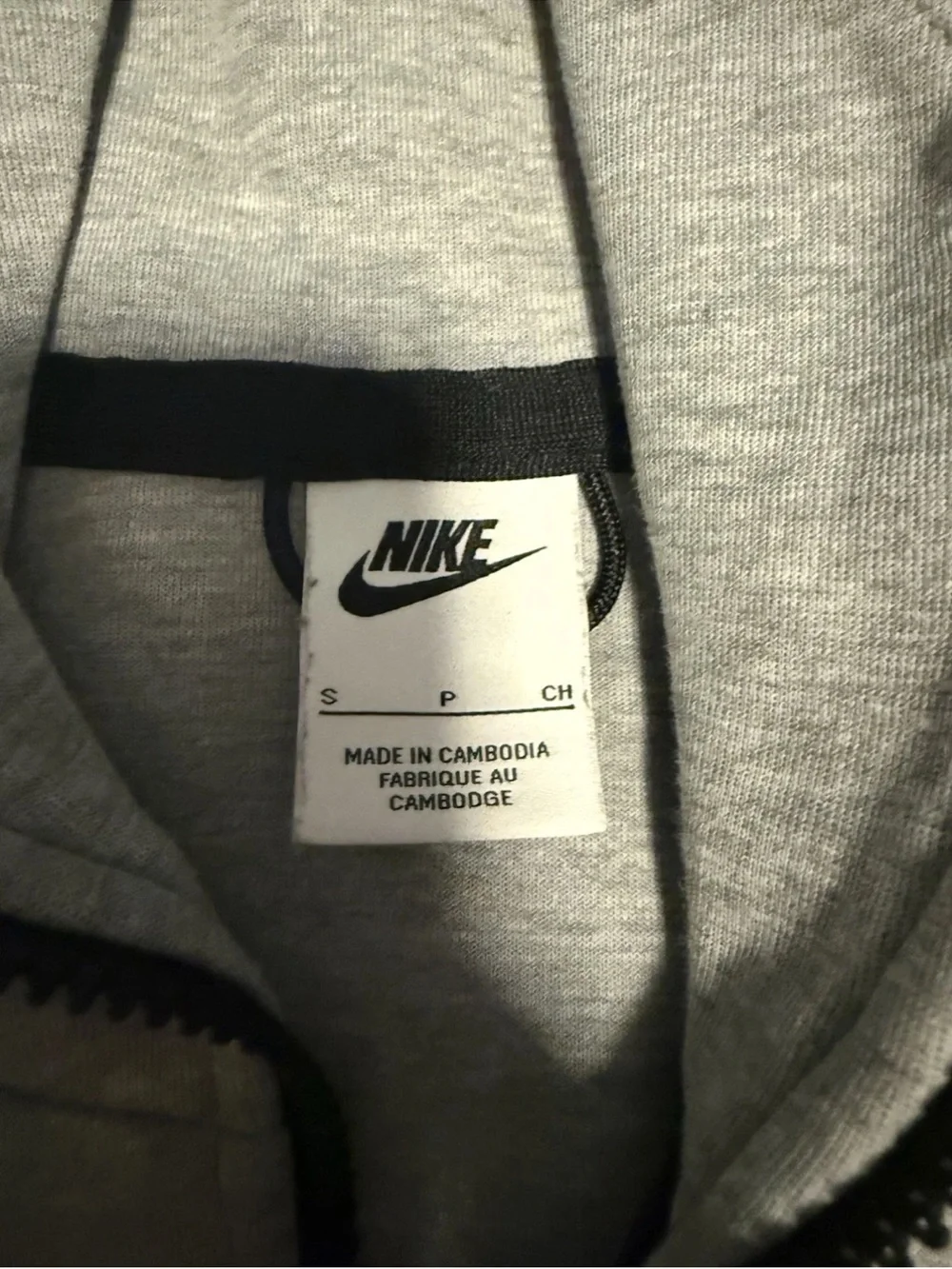 Nike Grey Full-Zip Performance Hoodie Jacket with Black Trim men’s size small